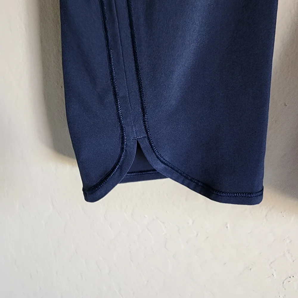 Lululemon Navy‎ Final Play Crop Pants Size 6
